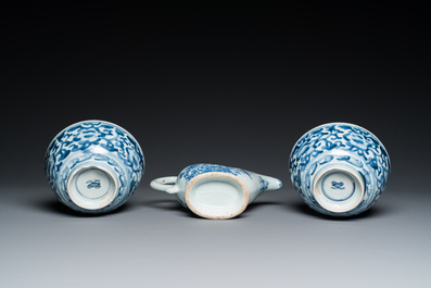 A varied collection of Chinese blue, white and famille rose porcelain, Kangxi/Qianlong