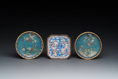 Two Chinese cloisonn&eacute; saucers, three Canton enamel covered boxes and a saucer, 18/19th C.