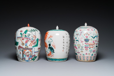 Three Chinese famille rose and verte jars with covers, 19/20th C.