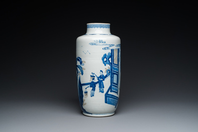 Een Chinese blauw-witte en koperrode rouleau vaas met verhalend decor, Kangxi