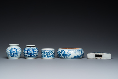 Five Chinese blue and white porcelain wares, Kangxi and later