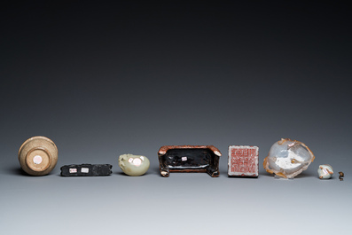 Seven Chinese scholar's objects in porcelain and hardstone, 19/20th C.