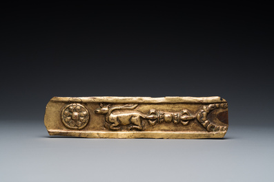 Fragment d'autel en cuivre dor&eacute;, Tibet, 17&egrave;me