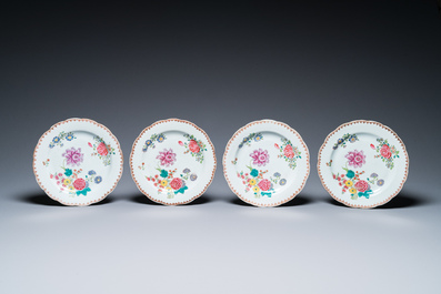13 pi&egrave;ces en porcelaine de Chine en bleu et blanc et famille rose, Kangxi et post&eacute;rieur