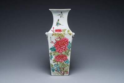 Vase de forme carr&eacute;e en porcelaine de Chine qianjiang cai, sign&eacute; Ma Qingyun 馬慶雲, dat&eacute; 1914