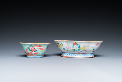 A varied collection of Chinese famille rose and qianjiang cai porcelain, 19/20th C.