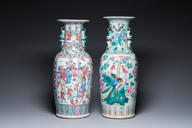 Quatre vases en porcelaine de Chine famille rose, 19/20&egrave;me