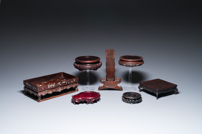 Six Chinese wooden stands and three trays with inlay of mother-of-pearl, 19/20th C.