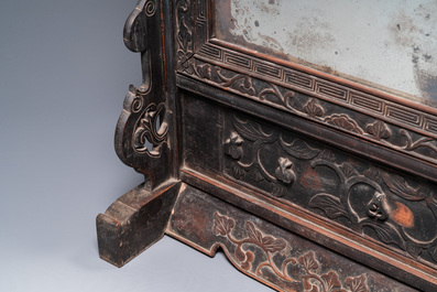 A Chinese huali box and cover, a burl wood-topped stand, a table screen mirror and a pair of Buddhist lions,  19/20th C.