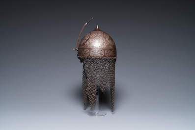 Un casque (khula khud), un bouclier (dhal) et une armure de bras (dastana) en cuivre &eacute;tam&eacute;, art qadjar, la Perse, 19&egrave;me