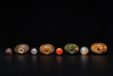 Eight Chinese agate, hardstone and quartz snuff bottles, 19/20th C.