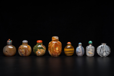 Eight Chinese agate, hardstone and quartz snuff bottles, 19/20th C.