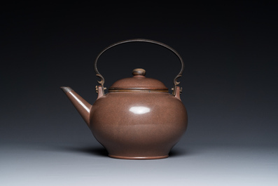 A Chinese polished Yixing stoneware teapot and cover for the Thai market, Li Xing 利興 mark, 19th C.
