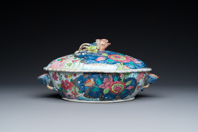 A large Chinese famille rose 'tobacco leaf' tureen and cover on stand, Qianlong