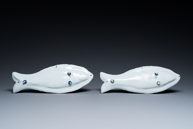 A pair of Dutch Delft blue and white herring dishes, 18th C.