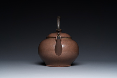 A Chinese polished Yixing stoneware teapot and cover for the Thai market, Li Xing 利興 mark, 19th C.