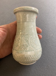 Vase en forme de 'poire' en porcelaine de Chine qingbai, Song/Jin