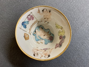 A Chinese qianjiang cai 'erotic subject' bowl, 19th C.