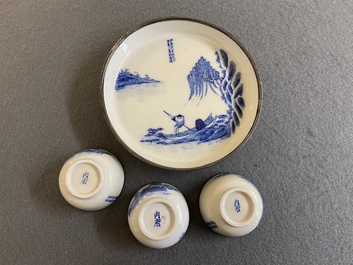 A Chinese blue and white 'Bleu de Hue' dish and three cups for the Vietnamese market, Noi Phu mark, 19th C.