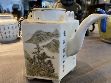 Th&eacute;i&egrave;re couverte en porcelaine de Chine qianjiang cai de forme hexagonale, sign&eacute;e et avec le sceau de Luo Zhonglin 羅仲林, 19/20&egrave;me