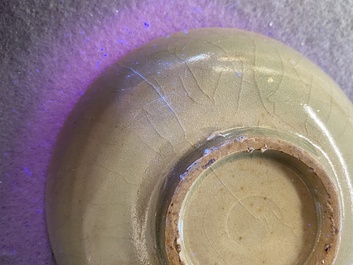 Petite coupe en porcelaine de Chine en c&eacute;ladon de Yaozhou, Song ou post&eacute;rieur