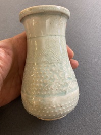 Vase en forme de 'poire' en porcelaine de Chine qingbai, Song/Jin