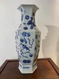 A Chinese blue and white hexagonal 'anbaxian' vase, 19th C.