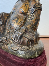 Bouddha couronn&eacute; en bronze dor&eacute;, Chine, Ming