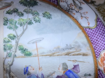 Een Chinees famille rose 'Rockefeller' bord met acrobaten, Jiaqing