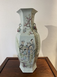 Vase de forme hexagonale en porcelaine de Chine qianjiang cai, sign&eacute; Ma Qingyun 馬慶雲, dat&eacute; 1917