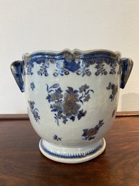 A Chinese blue and white gilt-decorated wine cooler, Qianlong