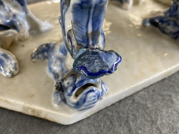 A rare Chinese blue and white 'chanab' altar stand, 19th C.