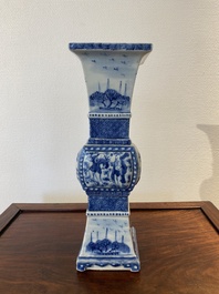 A Chinese blue and white square 'gu' vase, 19th C.