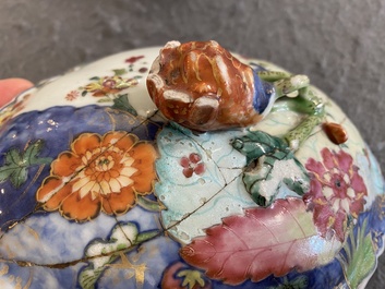 Petite terrine couverte en porcelaine de Chine famille rose &agrave; d&eacute;cor de feuilles de tabac, Qianlong