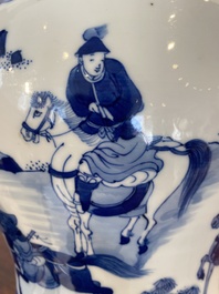 Een Chinese blauw-witte 'Joosje te paard' vaas met houten deksel, Kangxi