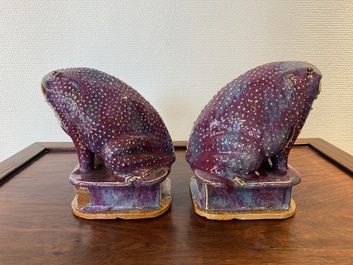 A pair of Chinese flamb&eacute;-glazed toads, 19th C.