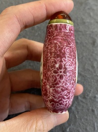 A Chinese famille rose sgraffito-ground snuff bottle, Qianlong mark, 19th C.