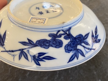 A Chinese blue and white 'crane' saucer dish, Yongzheng mark, 18/19th C.