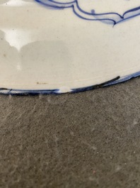 Plat de type kraak en porcelaine de Chine en bleu et blanc, Wanli