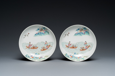 A pair of Chinese famille rose 'immortals' plates, Shen De Tang 慎德堂製 mark, 19th C.