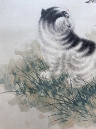 Suiveur de Wang Xuetao 王雪濤 (1903-1982) : 'Chat et mante', encre et couleurs sur papier, dat&eacute; 1945