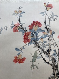 Navolger van Wang Xuetao 王雪濤 (1903-1982): 'Kat en bidsprinkhaan', inkt en kleur op papier, gedateerd 1945