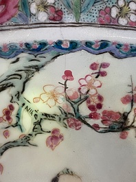 Deux plats &agrave; barbe de forme ovale en porcelaine de Chine famille rose, Yongzheng