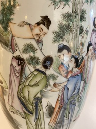 Paire de vases en porcelaine de Chine famille rose, sign&eacute;s Yu Yongfeng 余永豐, dat&eacute;s 1922