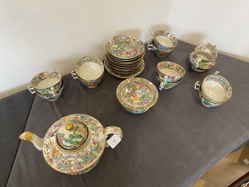 A Chinese Canton famille rose 24-piece tea service, 19th C.