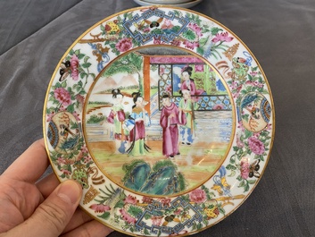 Service &agrave; th&eacute; de 24 pi&egrave;ces en porcelaine de Chine famille rose de Canton, 19&egrave;me