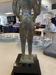 Een bronzen sculptuur van Harihara, India, wellicht Gupta periode, 8e eeuw