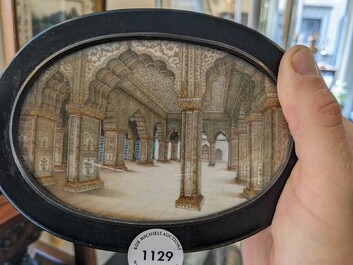 Ecole indienne: Onze miniatures au sujet du Taj Mahal avec les portraits du Shah Jaha et sa femme Mumtaz Mahal, d&eacute;but du 20&egrave;me