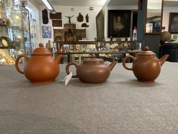 Five Chinese Yixing stoneware teapots and covers, Republic