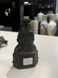 Une sculpture de Wenchang Wang en bronze et une Tara en alliage de cuivre, Chine, Ming et 19/20&egrave;me